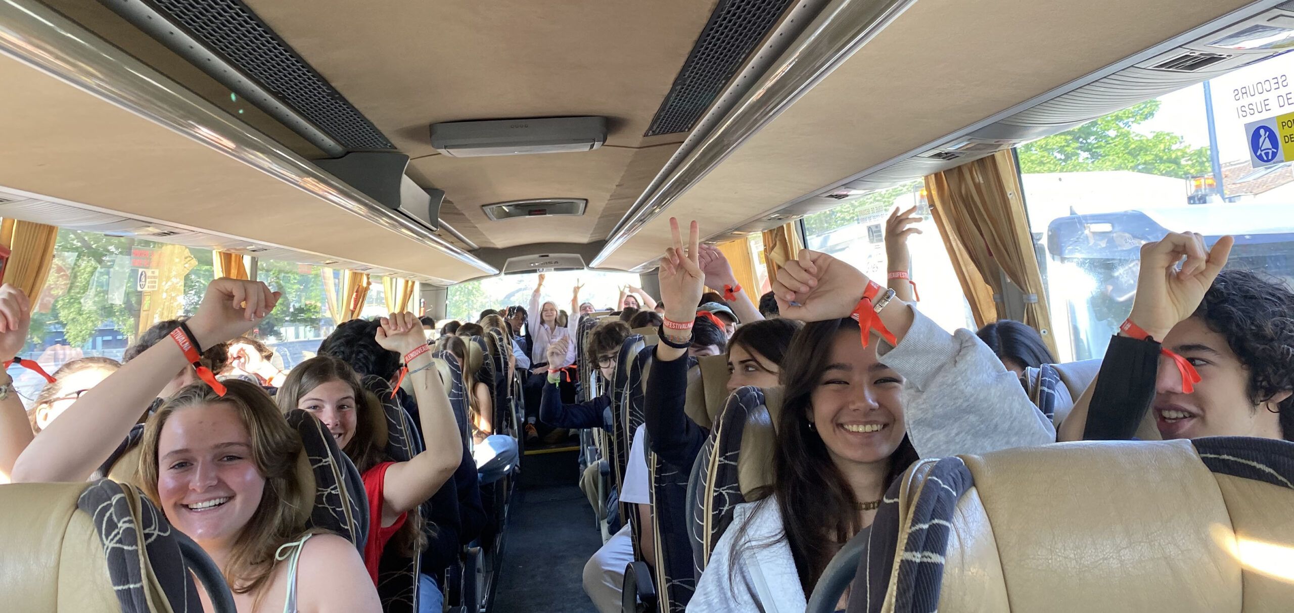 Les élèves du lycée Grand Lebrun se rendent sur le Nouveau Festival