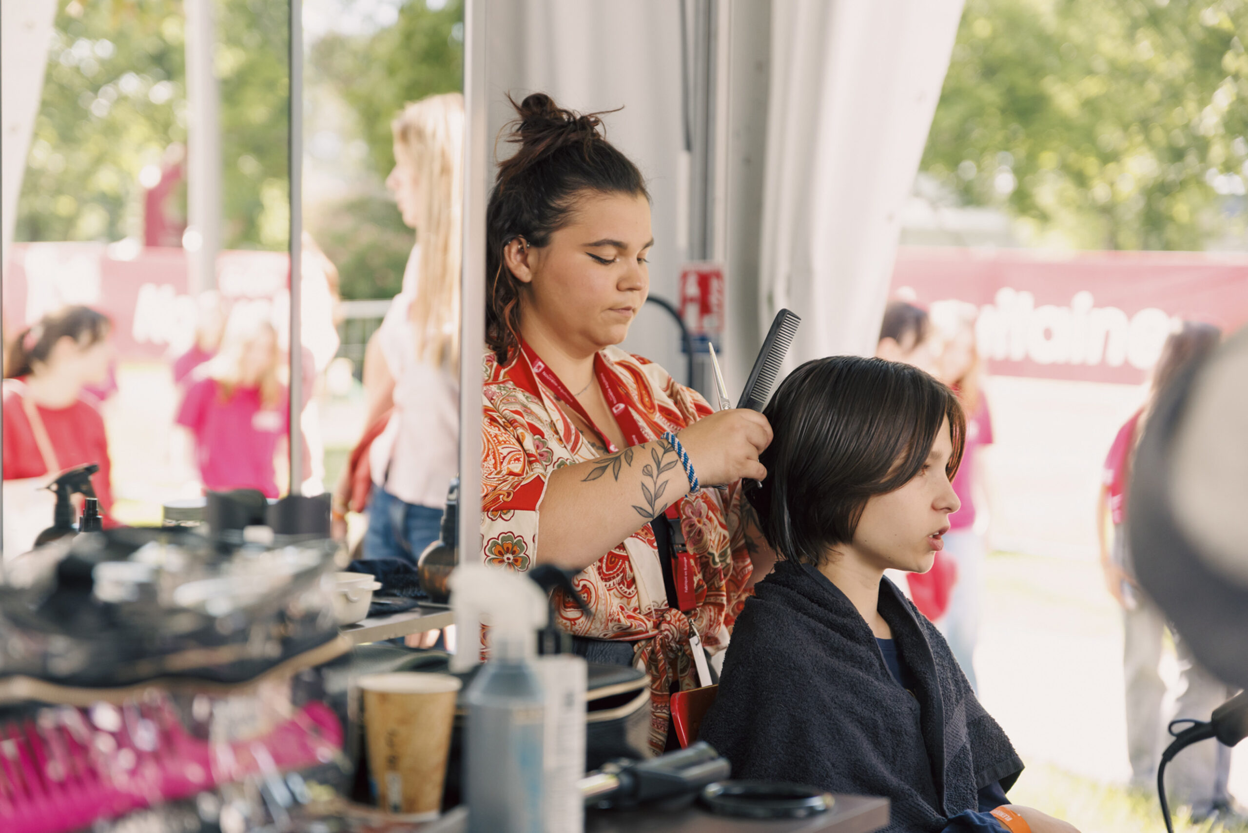 Démonstration des métiers maquillage et coiffure